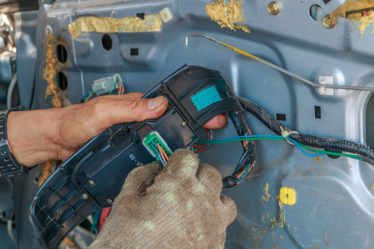 fixing wire switches car and door unlocking services in plant city, fl – your reliable choice